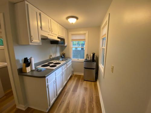 廚房, Hanscom's Motel & Cottages in 歐洛諾