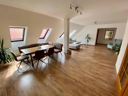 Shared lounge/TV area, Ubytovani U Pivovaru in Kamenice Nad Lipou