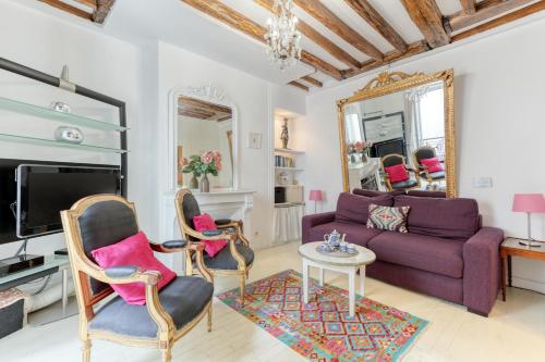 Parisian Cocoon 1bdr Flat - Prime Loc le Marais, Paris