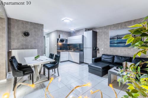 Apartamenty Katowice by Lantier - Swimming Pool Zone 3