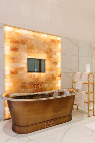 Bathroom, Storrs Hall Hotel on the shore of Lake Windermere in Storrs