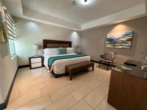 金叶酒店及套房 