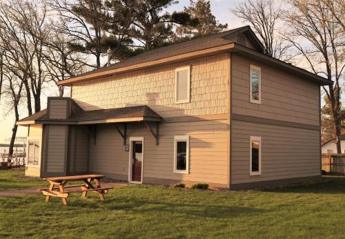 Exterior view, Bay Colony 774 - Upper in Nisswa (MN)