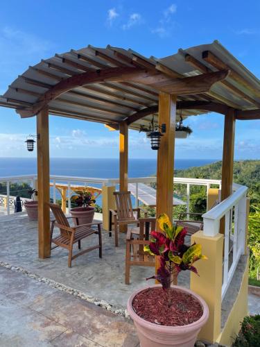 The Victory Villa in Кастара