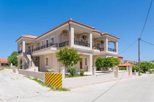  Vilatoria Guesthouse, Unterkunft in Agía Thékli