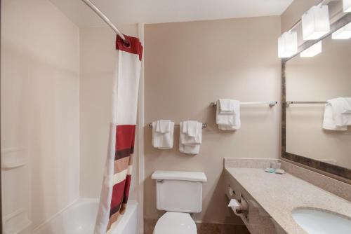 Red Roof Inn Dahlgren - Naval Base - image 10