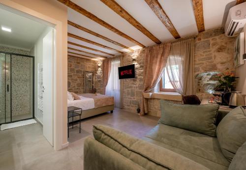 Old Spalatrum Luxury Rooms 4