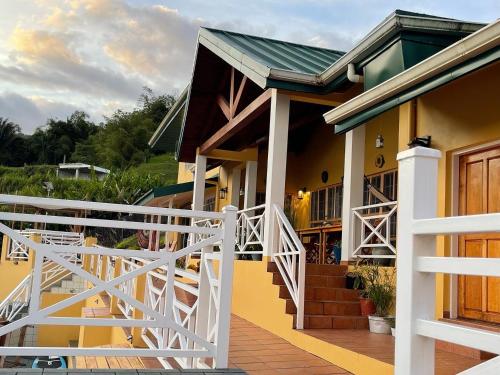 The Victory Villa in Кастара