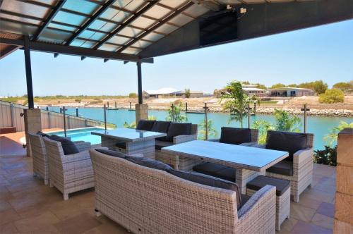 27 Corella Court in เอกซ์เมาท์