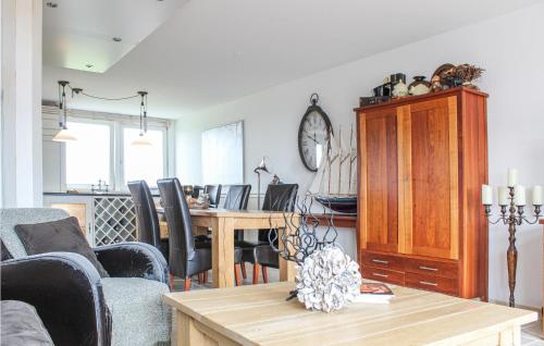  2 Bedroom Beautiful Home In Hellevoetsluis in Hellevoetsluis