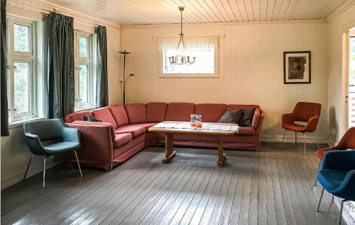 4 Bedroom Gorgeous Home In Erfjord