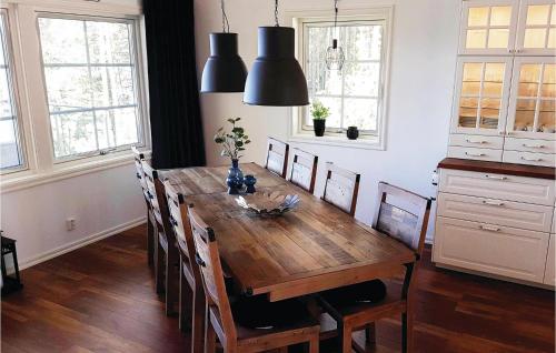 Kitchen, Gorgeous Home In Arjang With Wifi in Arjang