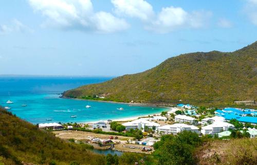 Duplex at Cottages de Longvilliers ,Anse Marcel - Location saisonnière - Saint-Martin