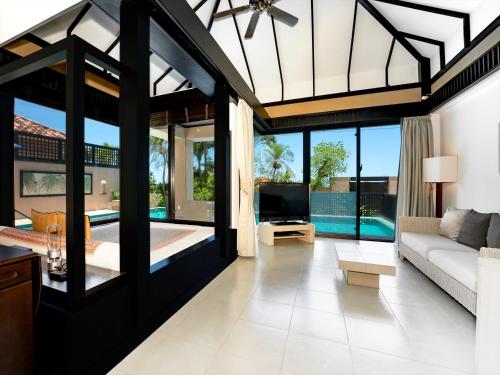 시기랴 베이사이드 스위트룸 알라만다  (Shigira Bayside Suite Allamanda) in 시기라 해변