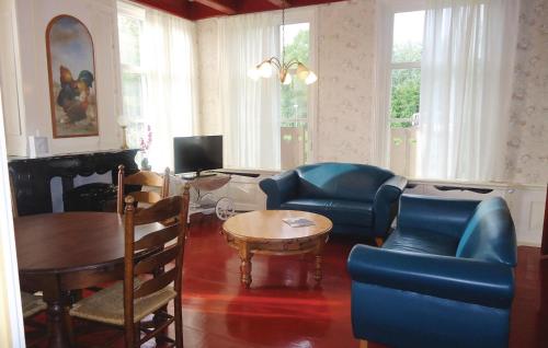 Pet Friendly Apartment In Paesens With Wifi