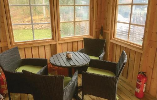 Viesnīcas āriene, Pet Friendly Home In Ljungby With Sauna in Holminge