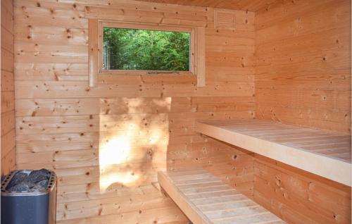Aktivitātes, Pet Friendly Home In Ljungby With Sauna in Holminge