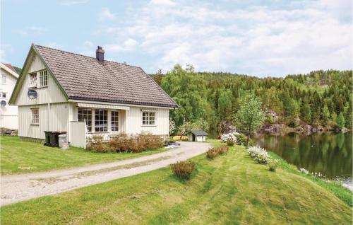 . Three-Bedroom Holiday Home in Ulefoss