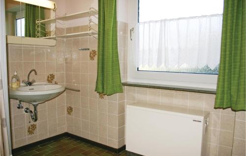 Stunning Home In Oberaula Ot Hausen 1.9km von Oberaula entfernt