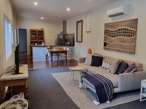 Sunset Beach Shack on Surf, Inverloch (fotografie 7)