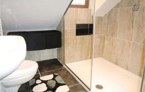 Salle de bain, Stunning home in Vianden with 3 Bedrooms and WiFi in Vianden