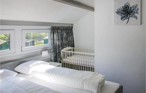 Three-Bedroom Holiday Home in Bruinisse - image 14
