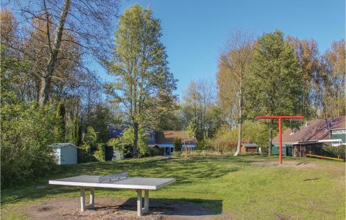 Three-Bedroom Holiday Home in Bruinisse - image 4