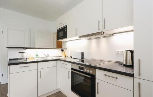 ห้องครัว, Reetdachhaus 5 Auf Usedom near สนามบินเฮริงสดอร์ฟ