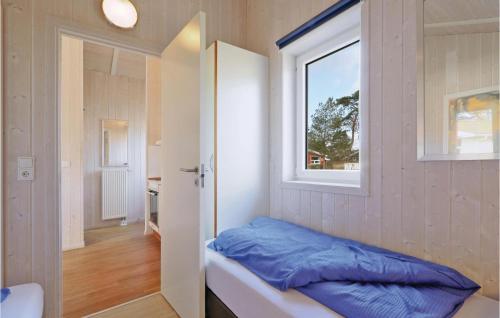 Three-Bedroom Holiday Home  image 7
