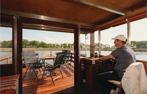 Stunning Ship In Radewege With Kitchen