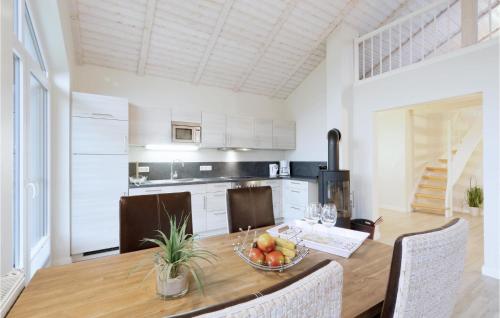 Amazing home in Dagebll with 2 Bedrooms, Sauna and WiFi