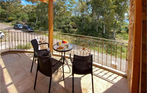 발코니/테라스, Beach Front Apartment In Nafpaktos With Wifi in 스칼로마 (포키스)