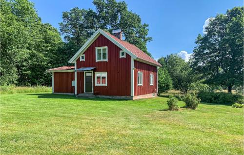 . Beautiful Home In Sjtofta With Kitchen