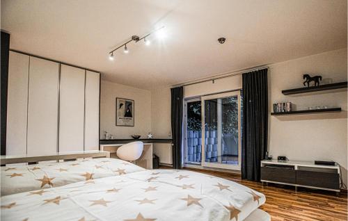 Awesome home in Lennestadt with WiFi and 2 Bedrooms - image 11