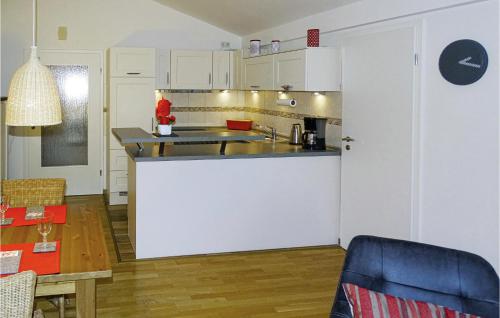 Kitchen, Strandlaufer in Warwerort