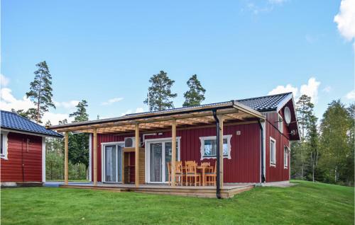 Two-Bedroom Holiday Home In Lidhult