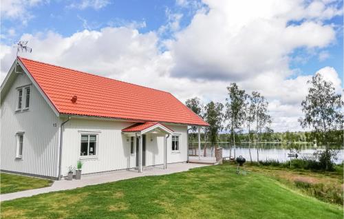 Nice home in Skillingaryd with 4 Bedrooms and WiFi - Skillingaryd