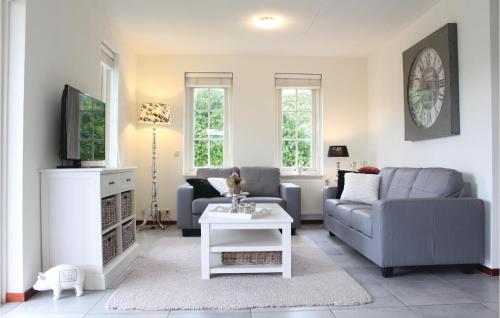  Awesome Home In Wemeldinge With 3 Bedrooms And Wifi in Wemeldinge