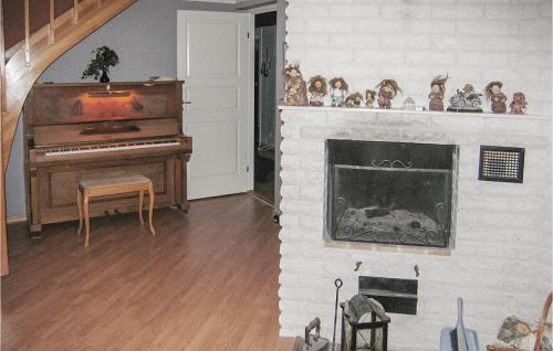 3 Bedroom Cozy Home In Vimmerby in Вімербі
