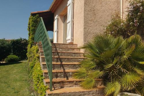 3-bedroom house with view near Malpasset Dam