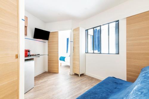 Appartement grand bleu situé dans Paris centre 8éme arrondissement - Location saisonnière - Paris