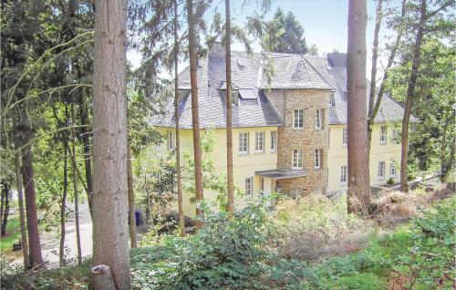 Apartment Prum Ix 9.9km von Oberlascheid entfernt