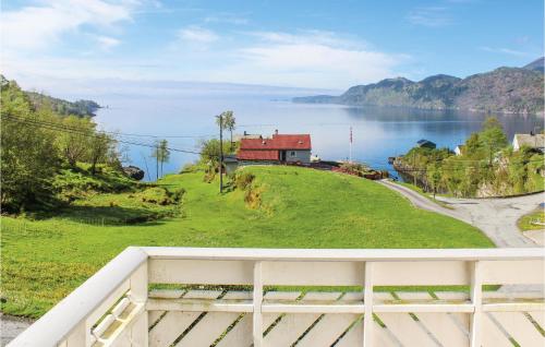 Awesome Home In Holmefjord