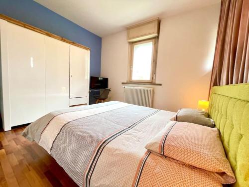  Chic Apartment - River View - Free Parking and WIFI, Unterkunft in Seriate
