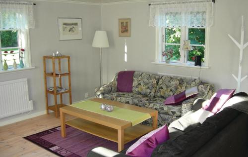 2 Bedroom Gorgeous Home In Bodafors in 布達福什