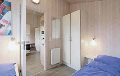 Three-Bedroom Holiday Home  image 9