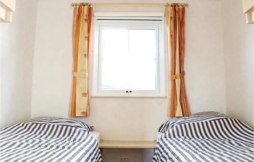 Two-Bedroom Holiday Home in Tzummarum - image 11