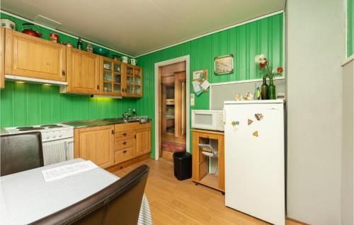 кухня, Beautiful Home In Jostedal With Kitchen in Йостедал