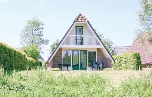 Awesome home in Vlagtwedde with 3 Bedrooms, WiFi and Indoor swimming pool