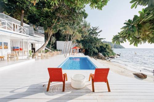 Casa De Lipe Pool Villa - Tap to explore photos